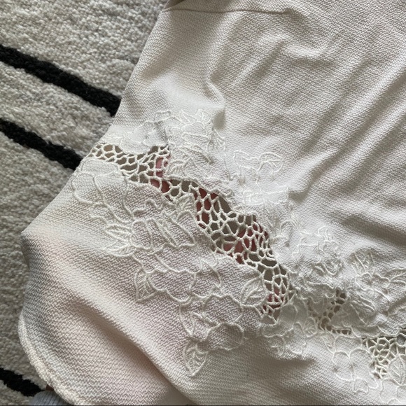 MONTEAU Cream Lace Insert Short Sleeve Blouse Top - Picture 4 of 8